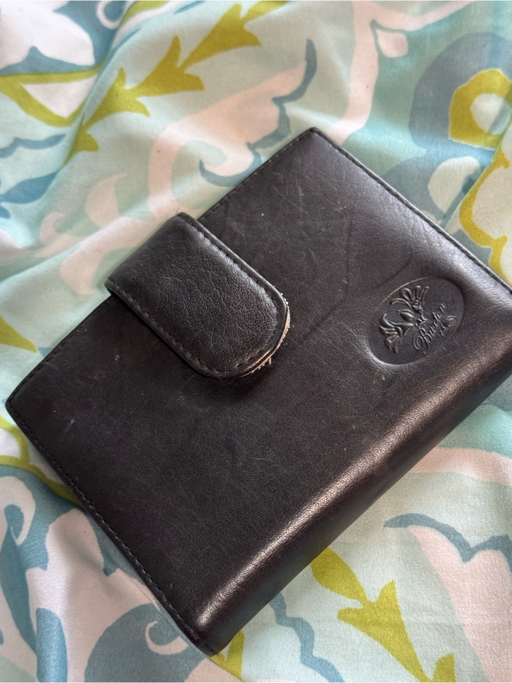 Buxton bifold wallet.